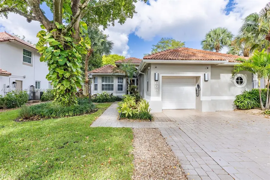 603 Misty Oaks Ln, Pompano Beach, FL 33069 - Image #2