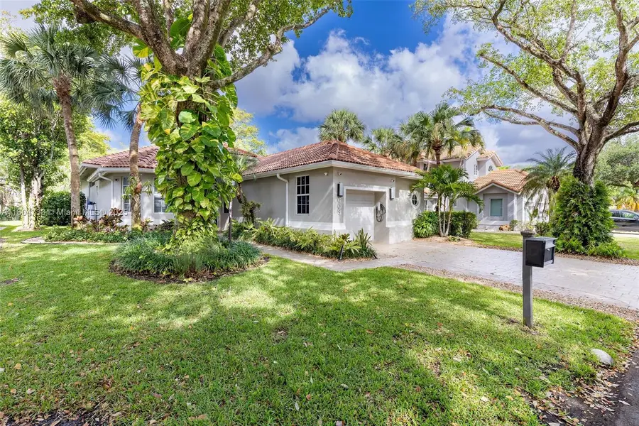 603 Misty Oaks Ln, Pompano Beach, FL 33069 - Image #3