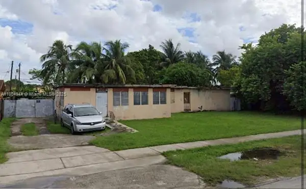 7415 SW 23rd St, Miami, FL 33155