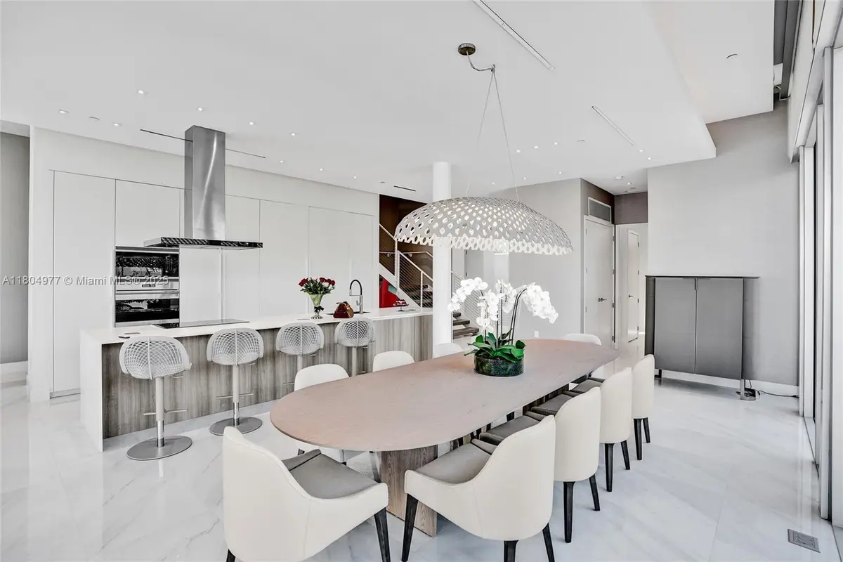 3750 Yacht Club Dr #TH1, Aventura, FL 33180 - Image #1