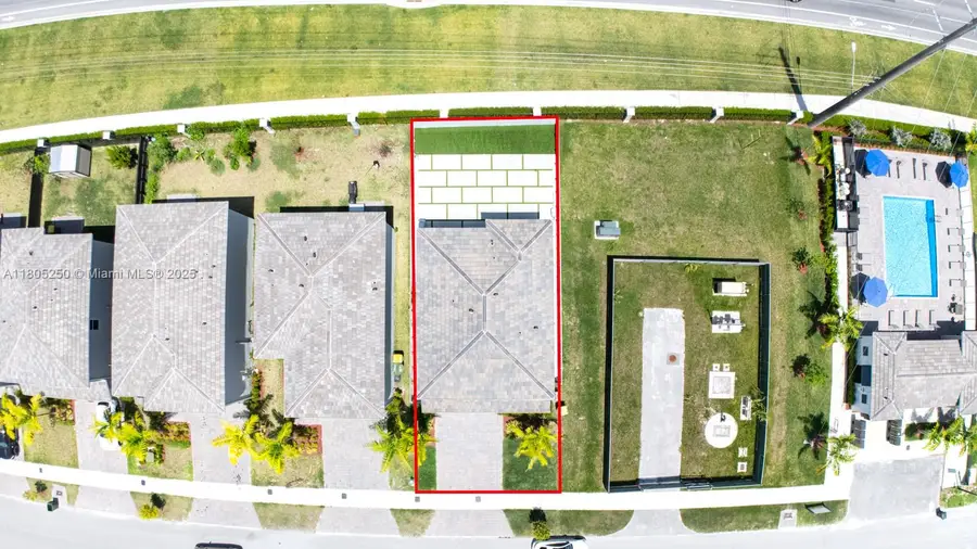 715 SE 17th Ave, Homestead, FL 33033 - Image #2