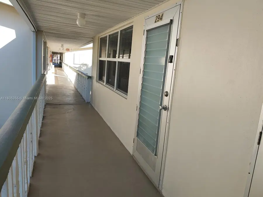 294 Windsor M #294, West Palm Beach, FL 33417 - Image #3