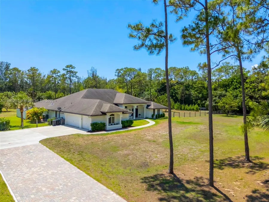 14505 Black Bear Rd, Palm Beach Gardens, FL 33418 - Image #2
