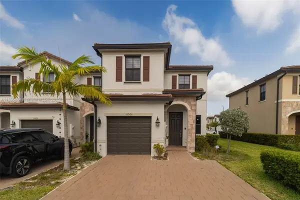 10966 W 33rd Way, Hialeah, FL 33018