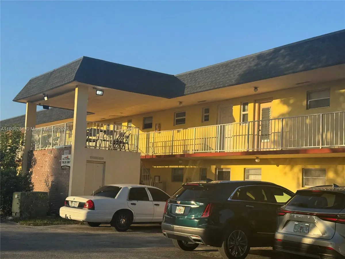 19305 NE 2nd Ave #2324, Miami, FL 33179 - Image #1