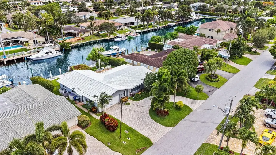 2770 NE 8th Ct, Pompano Beach, FL 33062 - Image #2