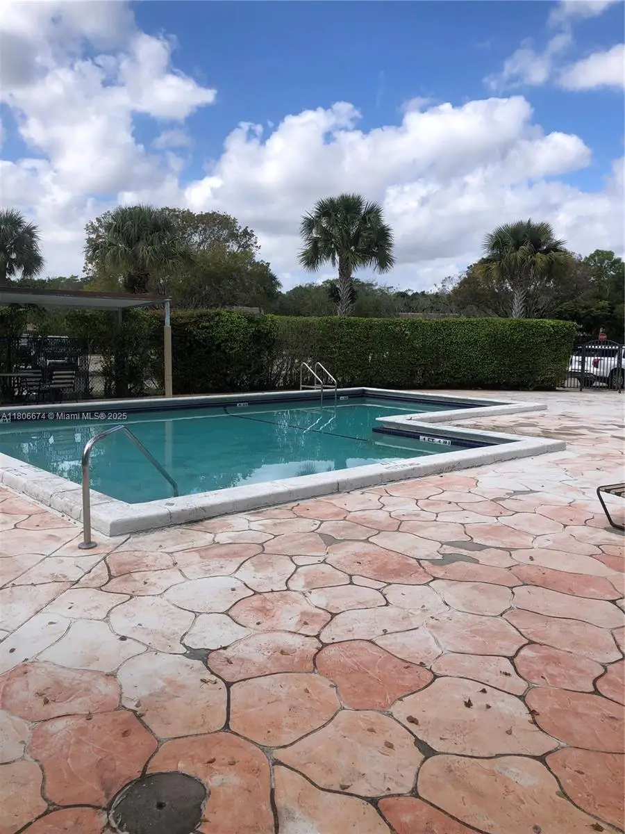 210 Lakeview Dr #207, Weston, FL 33326 - Image #3