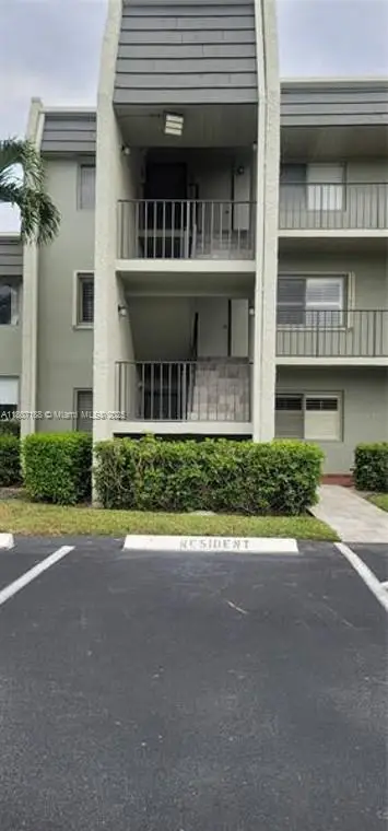 4090 Tivoli Ct #201, Lake Worth, FL 33467 - Image #2