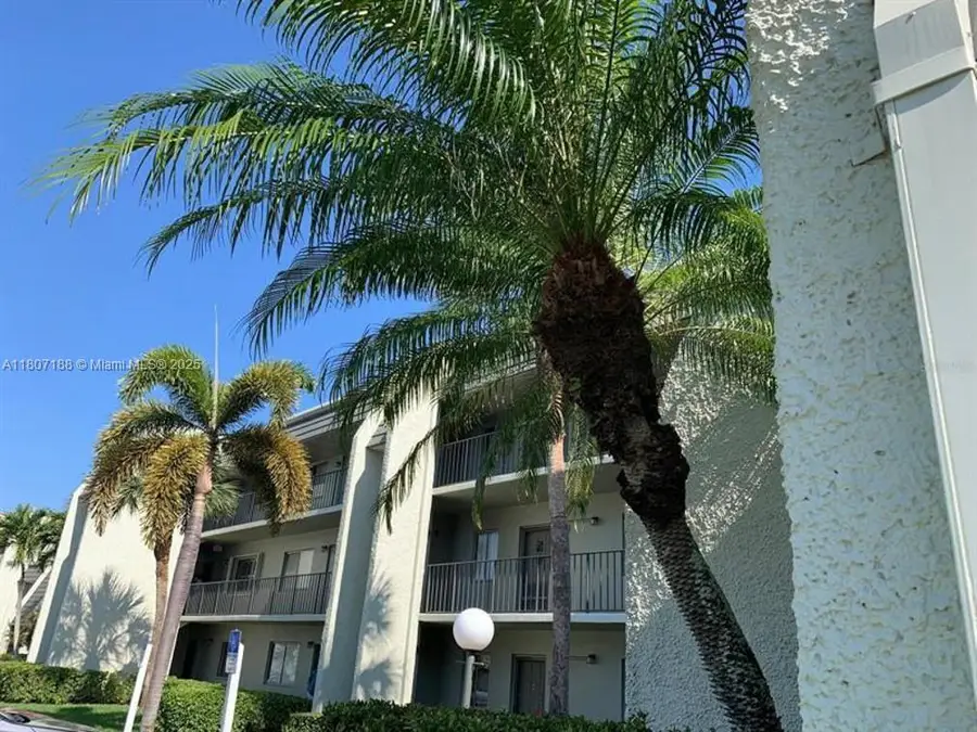 4090 Tivoli Ct #201, Lake Worth, FL 33467 - Image #3