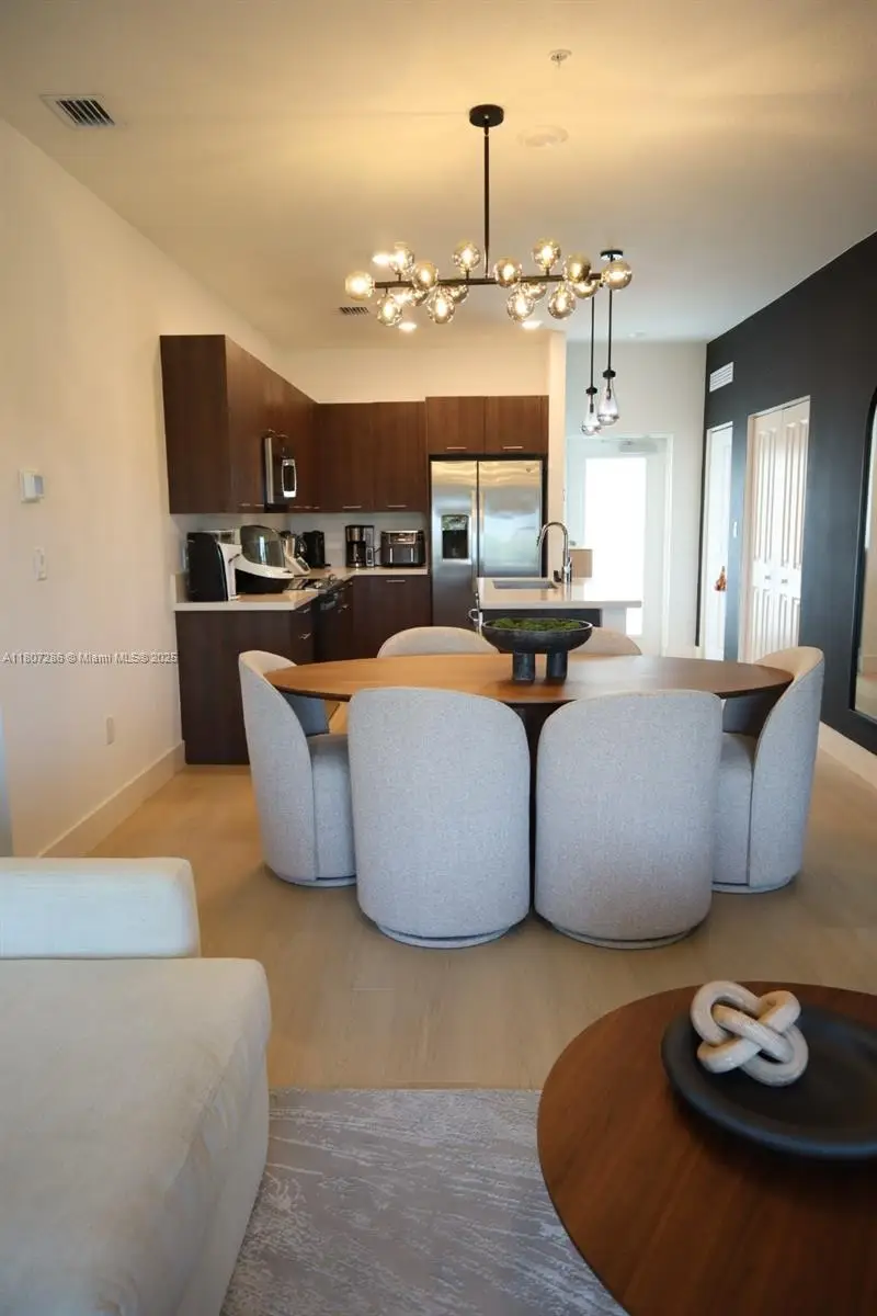 8201 NW 41st St #D-402, Doral, FL 33166 - Image #3