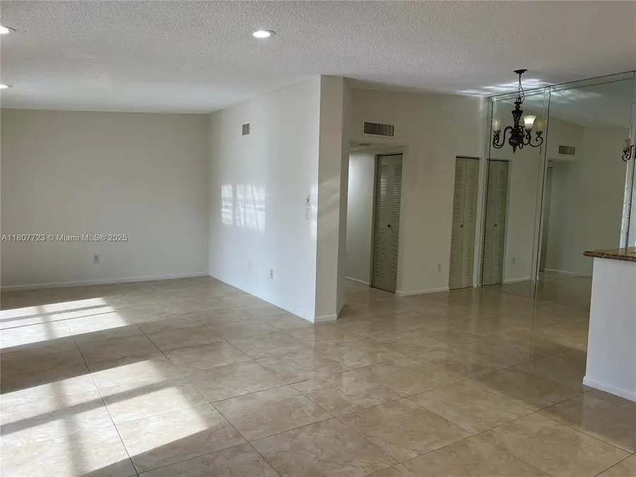 9873 N Belfort Cir #215, Tamarac, FL 33321 - Image #2