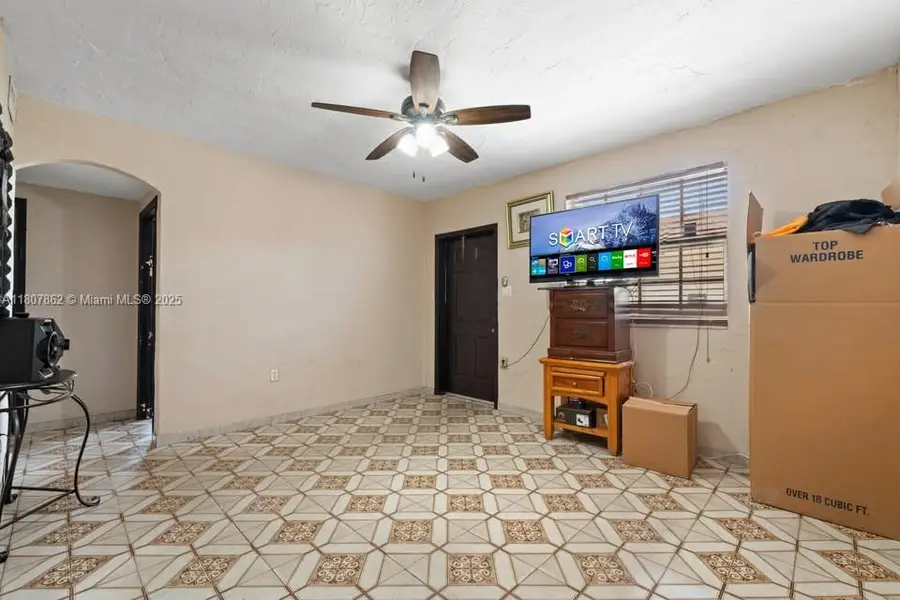 2655 NW 14th Ave, Miami, FL 33142 - Image #2