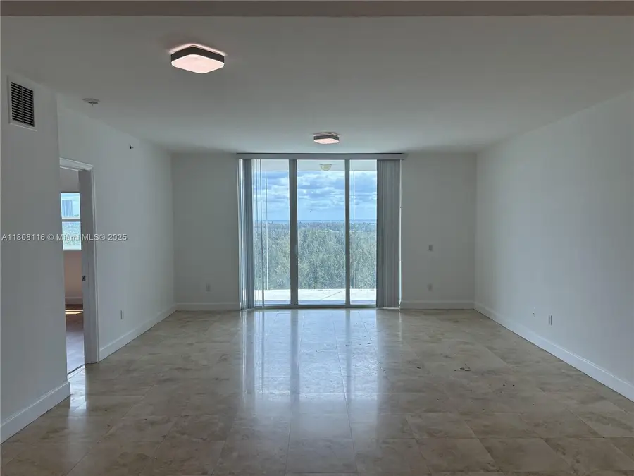 15051 Royal Oaks Ln #1604, North Miami, FL 33181 - Image #2