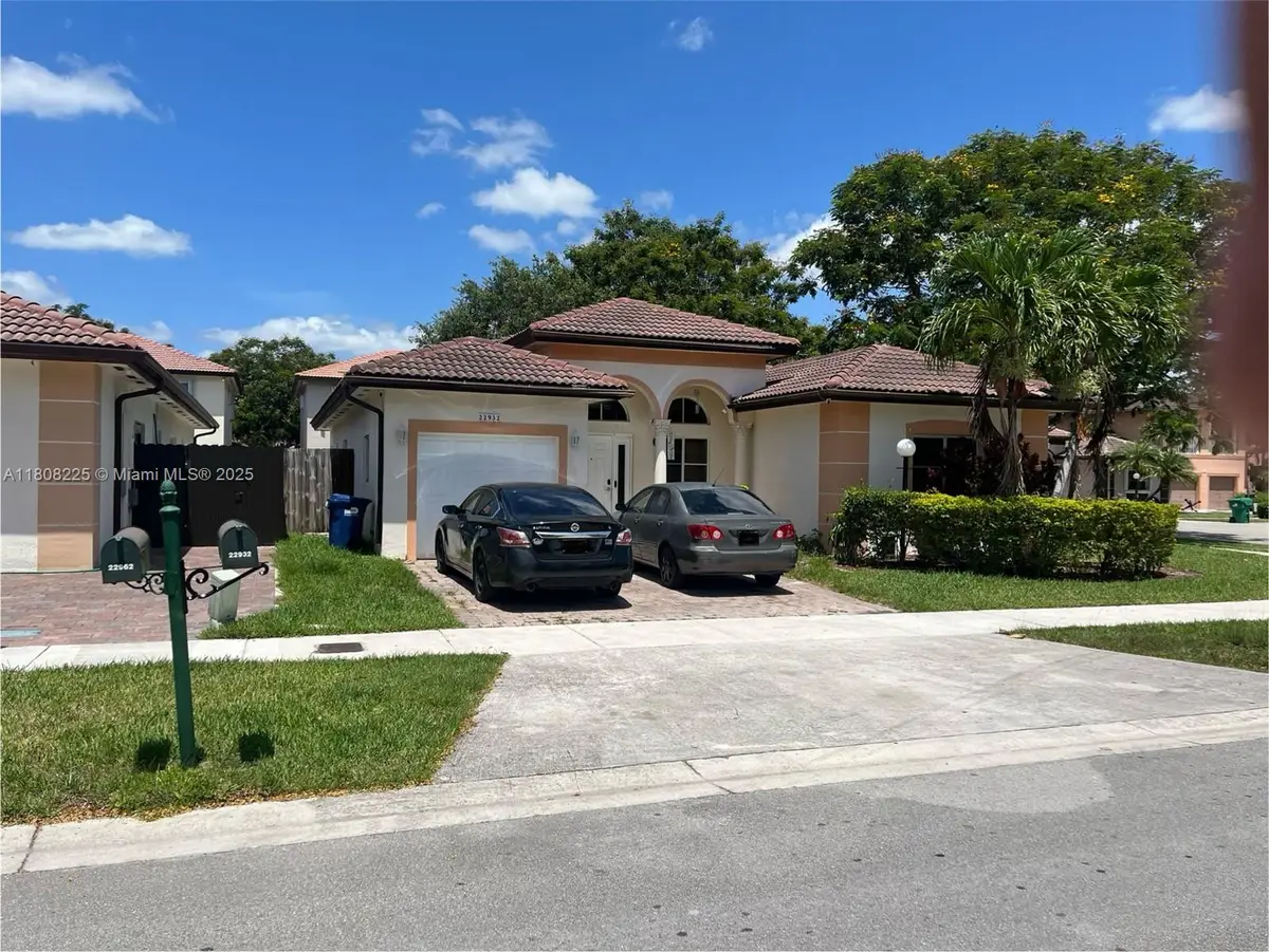 22932 SW 113th Pl, Miami, FL 33170 - Image #1