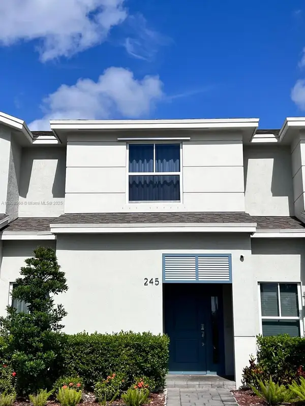 245 NE 3rd Ct, Florida City, FL 33034