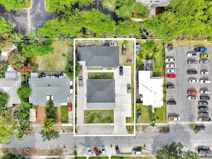 12400 NE 11th Ct, North Miami, FL 33161 - Image #2