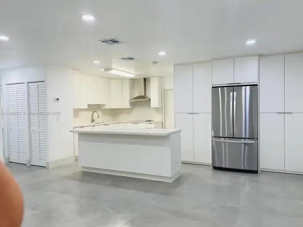 2820 NW 14th Ct, Fort Lauderdale, FL 33311