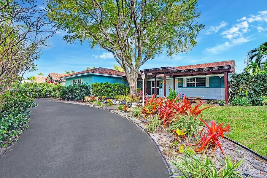 1245 Wiley St, Hollywood, FL 33019 - Image #3