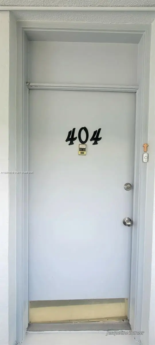 3600 NE 170th St #404, North Miami Beach, FL 33160 - Image #3