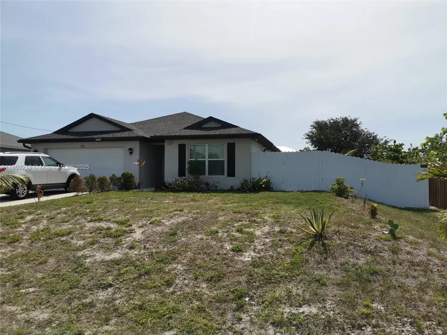 2116 5th Pl, Cape Coral, FL 33909 - #2