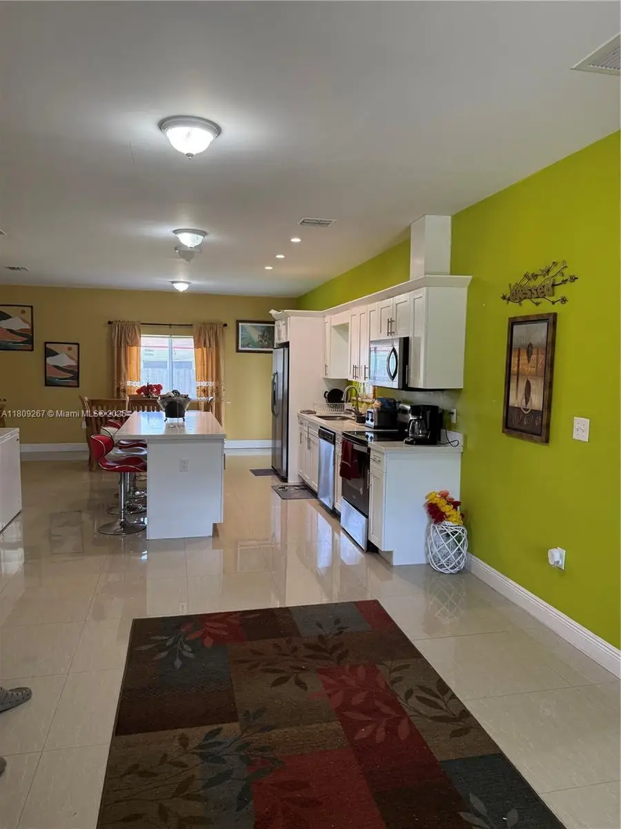 3560 NW 212th St, Miami Gardens, FL 33056 - #2
