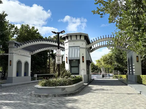 245 Poinciana Dr #505, Sunny Isles Beach, FL 33160