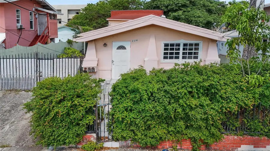 226 NW 16th Ave, Miami, FL 33125 - Image #2