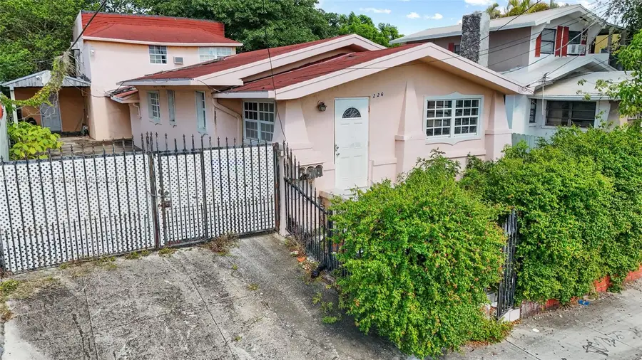 226 NW 16th Ave, Miami, FL 33125 - Image #3