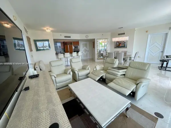 400 Alton Rd #808, Miami Beach, FL 33139