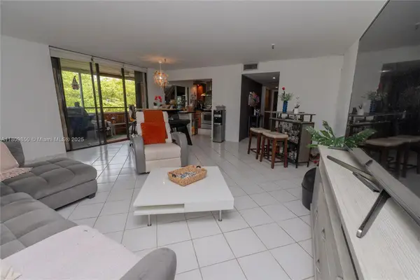 665 NE 195th St #419, Miami, FL 33179