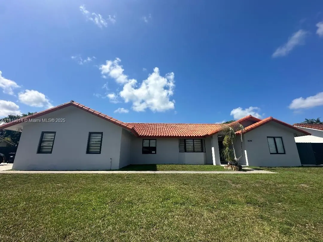 18781 SW 294th Ter, Homestead, FL 33030 - Image #1