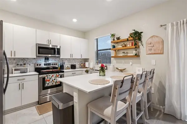 23080 SW 99th Ct, Cutler Bay, FL 33190