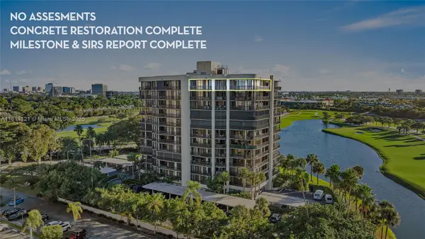 2427 Presidential Way #PH1, West Palm Beach, FL 33401