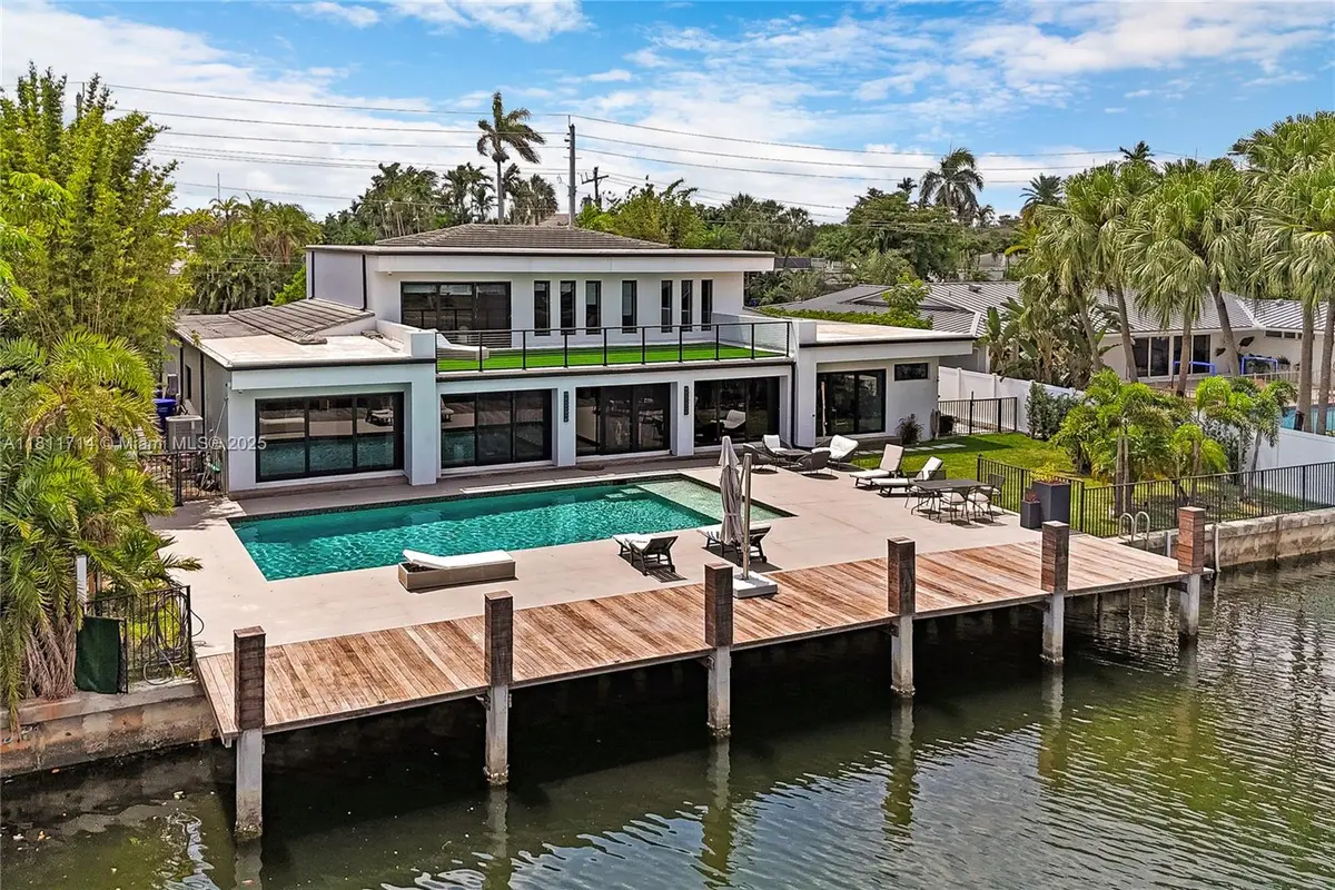 1601 Diplomat Pkwy, Hollywood, FL 33019 - Image #1