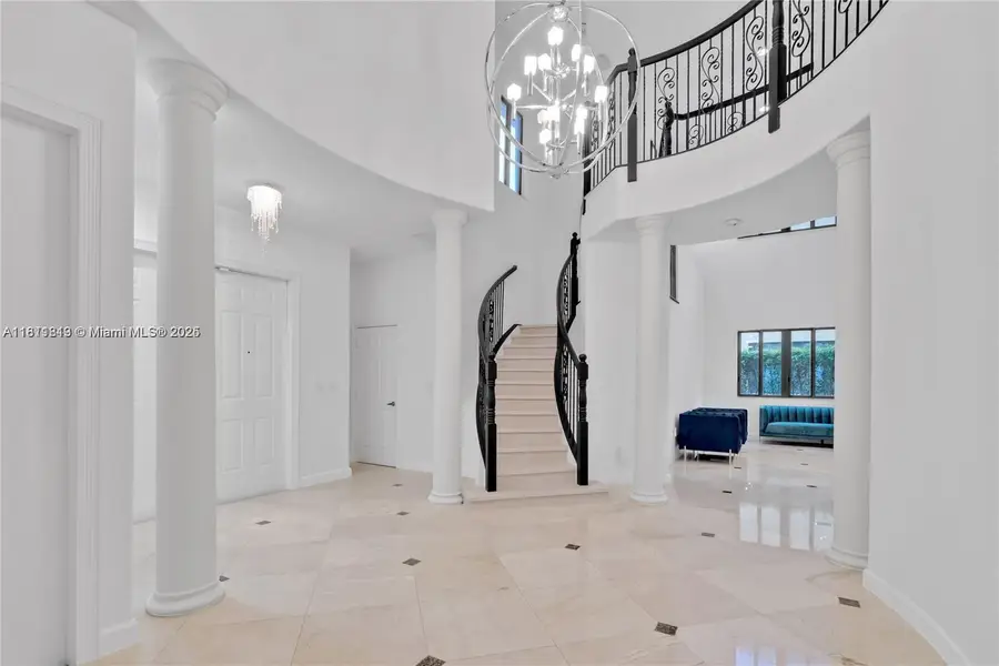 19347 SW 79th Pl, Cutler Bay, FL 33157 - Image #2