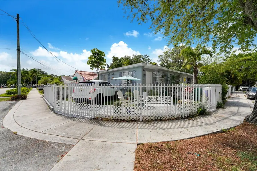 901 SW 34th Ave, Miami, FL 33135 - Image #3