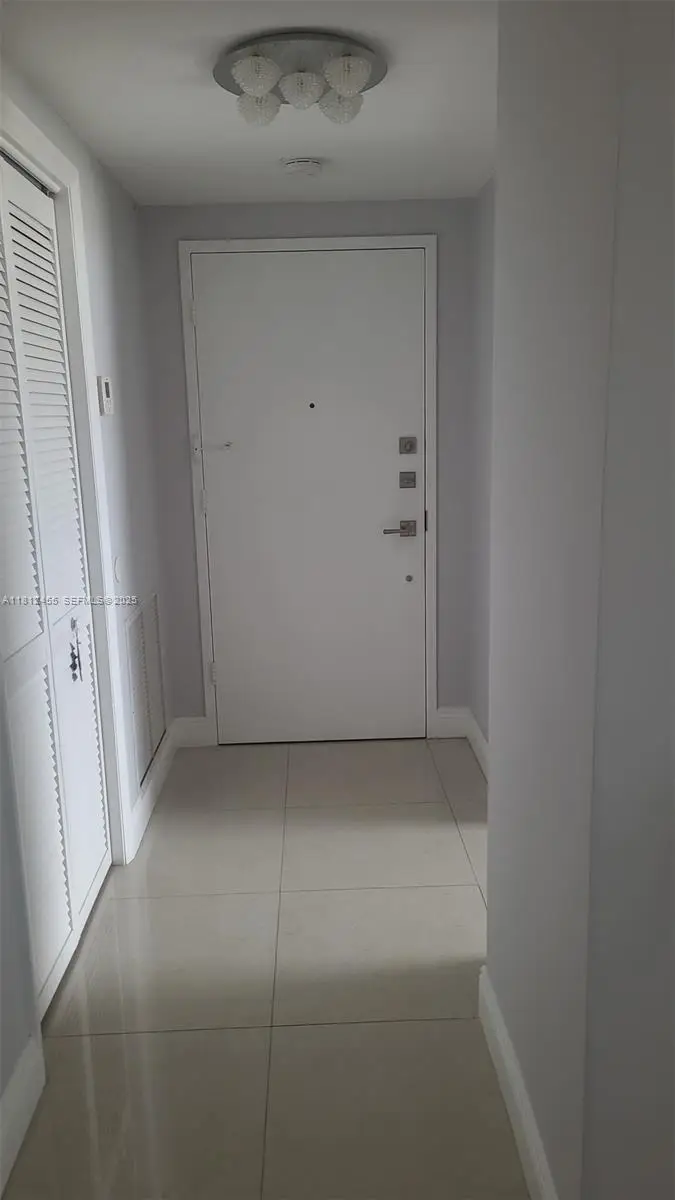 4330 Hillcrest Dr #619, Hollywood, FL 33021 - Image #3