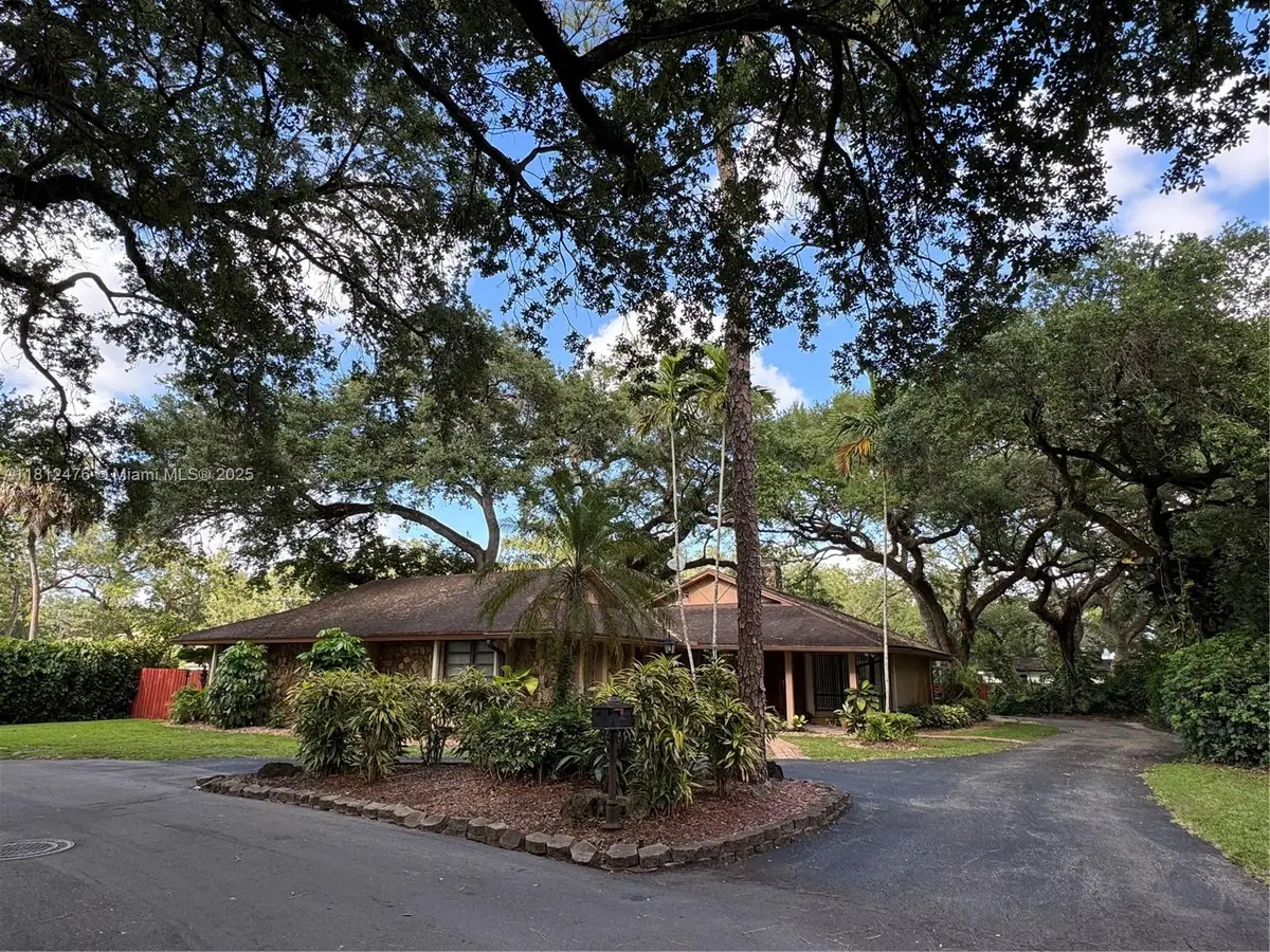 5790 SW 37th Ter, Dania Beach, FL 33312 - Image #1