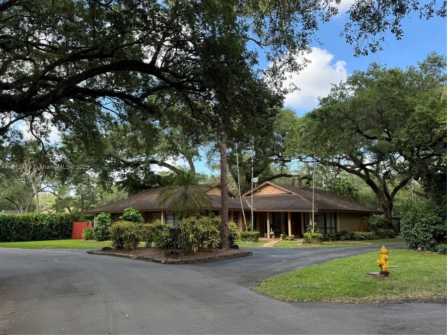 5790 SW 37th Ter, Dania Beach, FL 33312 - Image #2