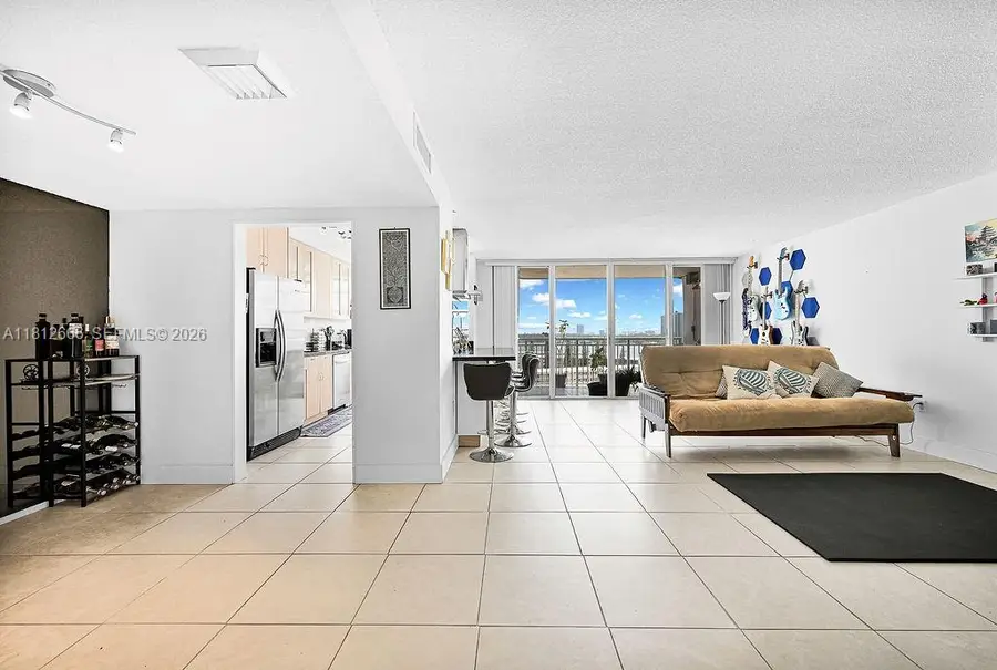 18041 Biscayne Blvd #1201, Aventura, FL 33160 - #2