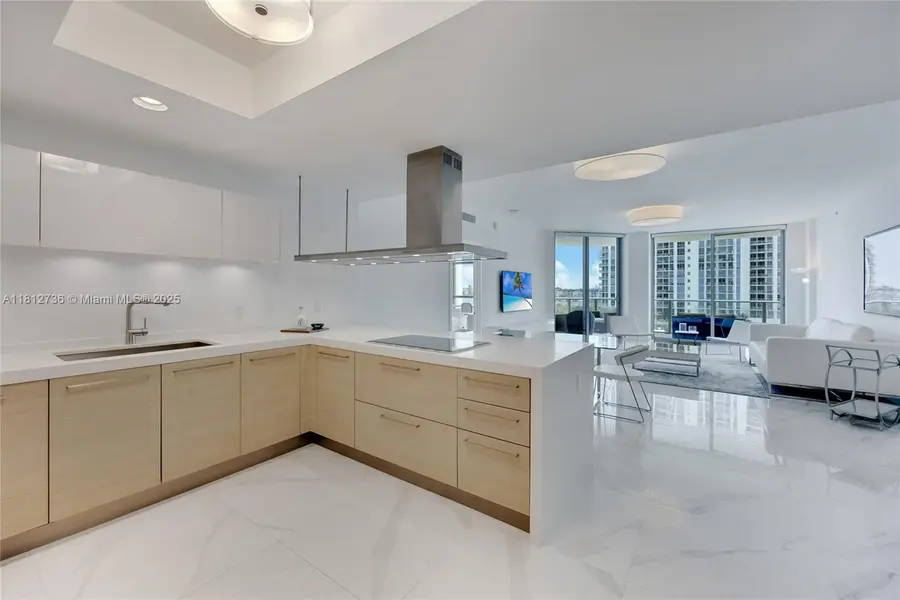 17301 Biscayne Blvd #605, North Miami Beach, FL 33160 - Image #3
