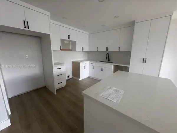 10854 N Kendall Dr #106, Miami, FL 33176