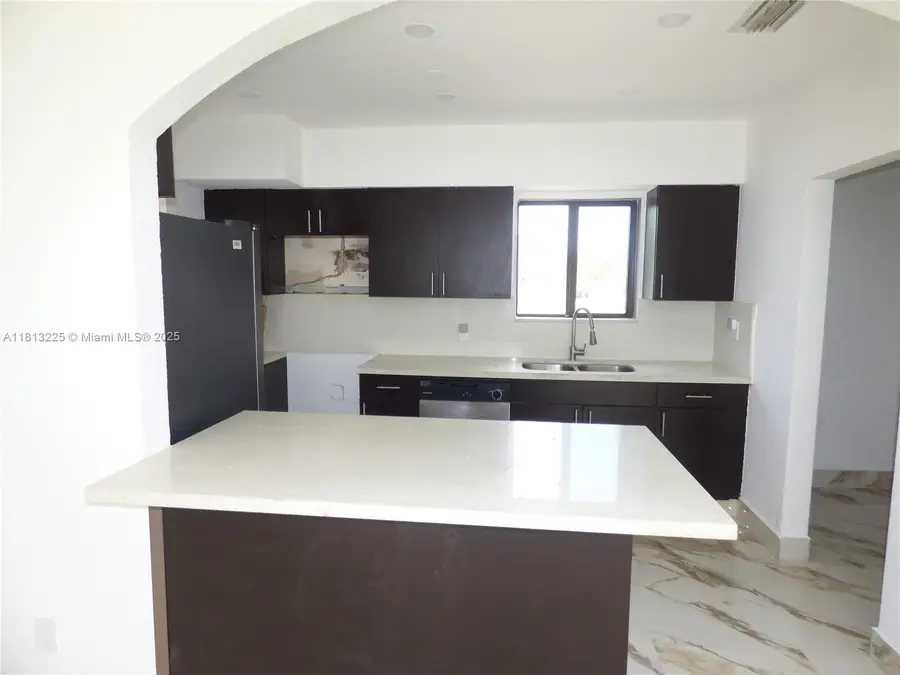 19245 NW 12th Ave, Miami Gardens, FL 33169 - Image #2