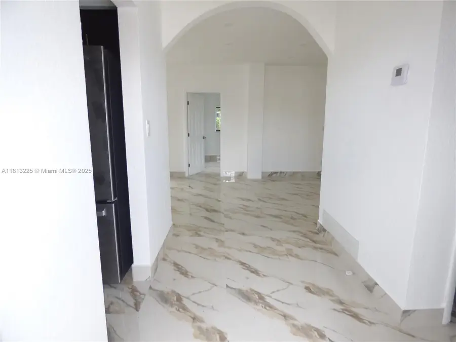 19245 NW 12th Ave, Miami Gardens, FL 33169 - Image #3