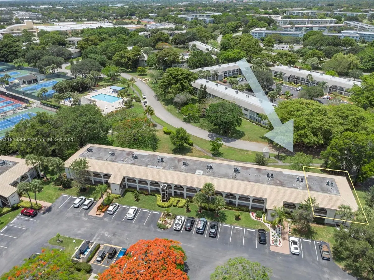 2704 Nassau Bnd #J2, Coconut Creek, FL 33066 - Image #1