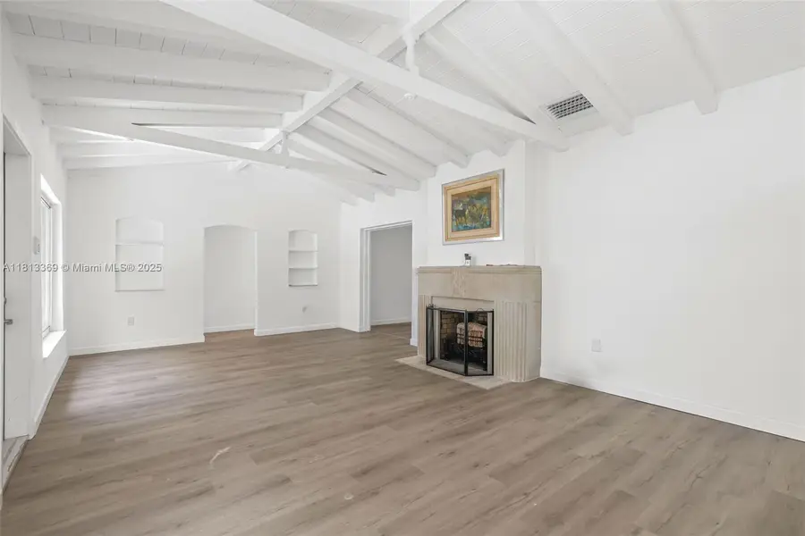 246 NE 103rd St, Miami Shores, FL 33138 - Image #2