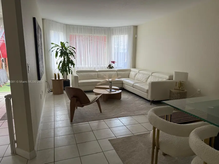 11218 NW 73rd Ter, Doral, FL 33178 - Image #2