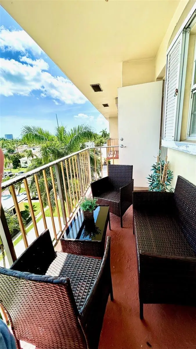 Address Withheld By Seller, Hollywood, FL 33020 - Image #1