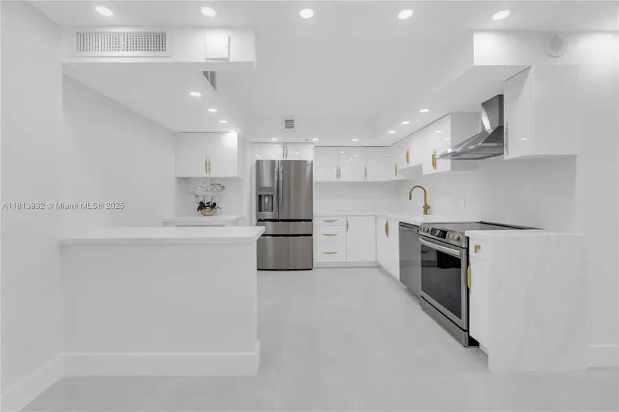 1201 S Ocean Dr #507S, Hollywood, FL 33019 - #3