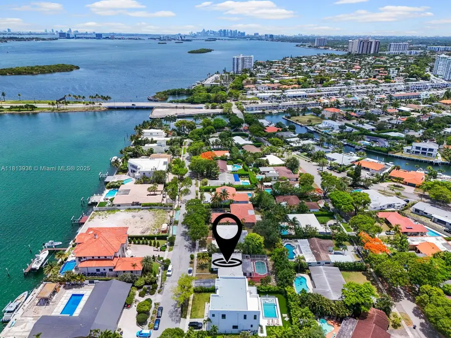 12480 Keystone Island Dr, North Miami, FL 33181 - Image #2